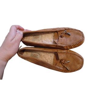UGG Australia Uggs Women US 8 Roni Sheepskin Slippers Moccasin Shoes 1003539